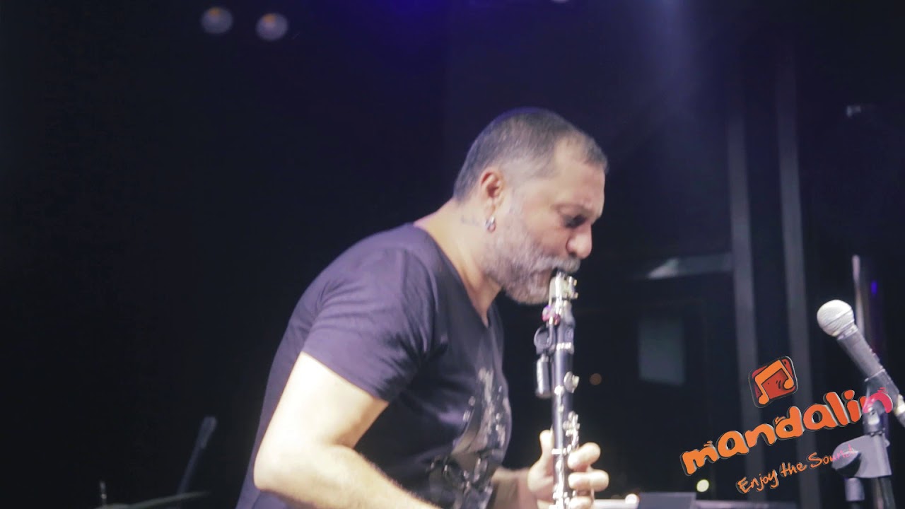 Hüsnü Şenlendirici - Böyle Ayrılık Olmaz @ Mandalin Bodrum