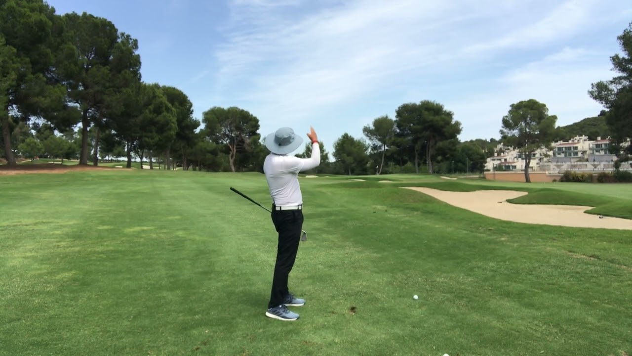 Entiende el acto de extender en el swing
