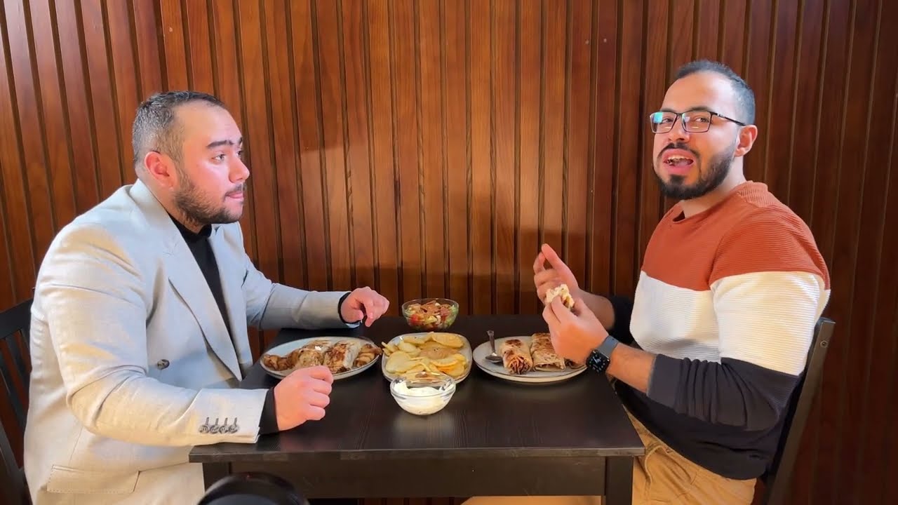 ٢ فلاحين في رحلة طريق