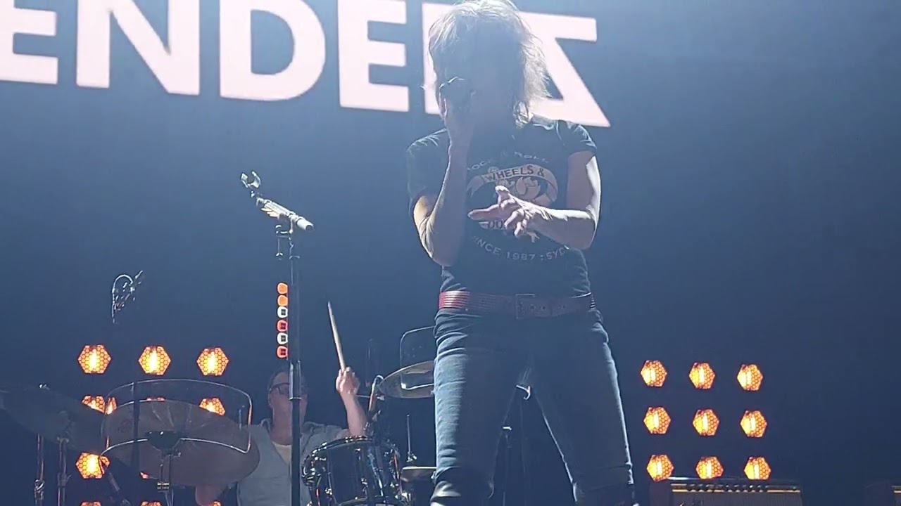 PRETENDERS - I´ll Stand By You -  NOCHES DEL BOTÁNICO