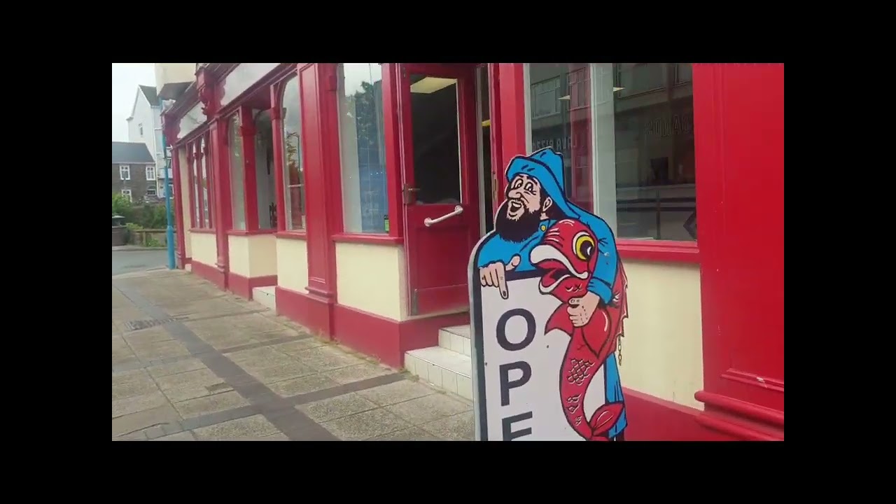 Walk around Saundersfoot in South Wales vanlife