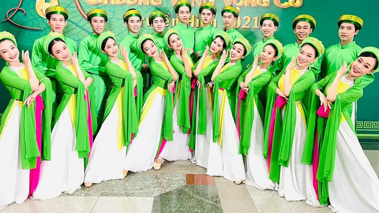 Hát múa: Non Nước Hữu Tình - cs Cẩm Ly - Vũ đoàn Việt Hải - biên đạo Lê Hải