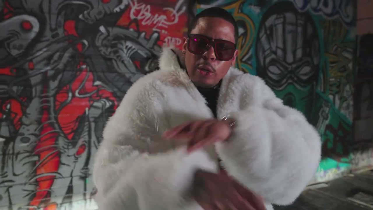 Vado - Pay Attention Freestyle (Official Music Video)