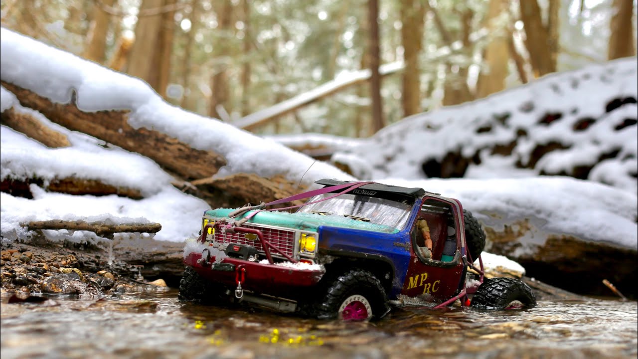 Custom Chevy Truggy; Snow Run! (w music)