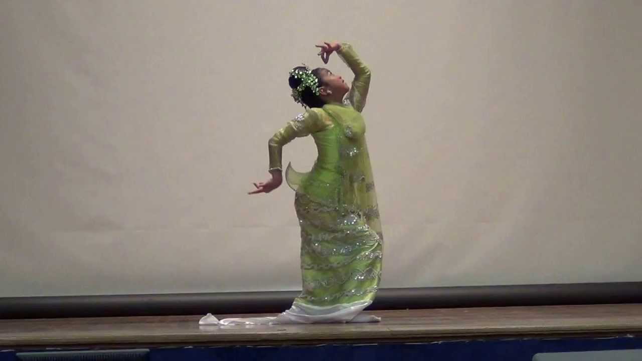 Burmese Thabin Taing Dance