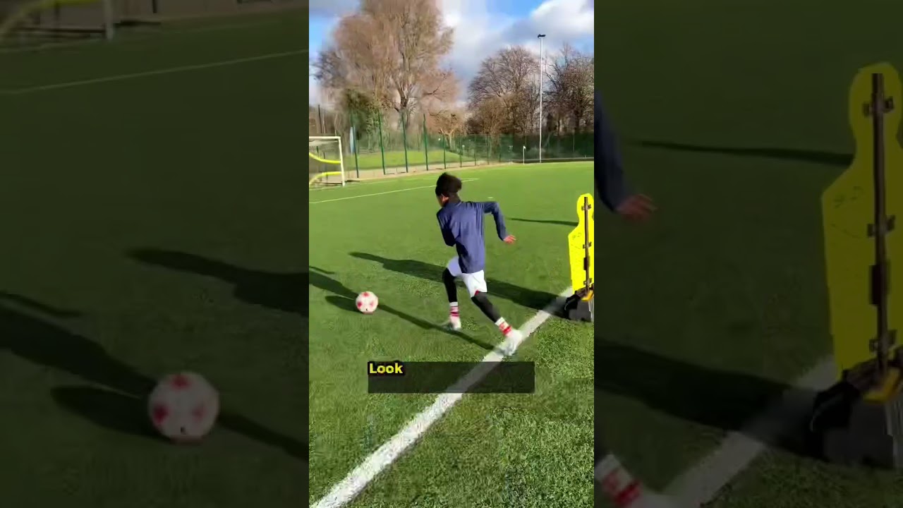 This is how good Chelsea Academy Players&rsquo; weaker foot is! 😮🔥 #shorts | #SUCCESS4YOUNGSTERS