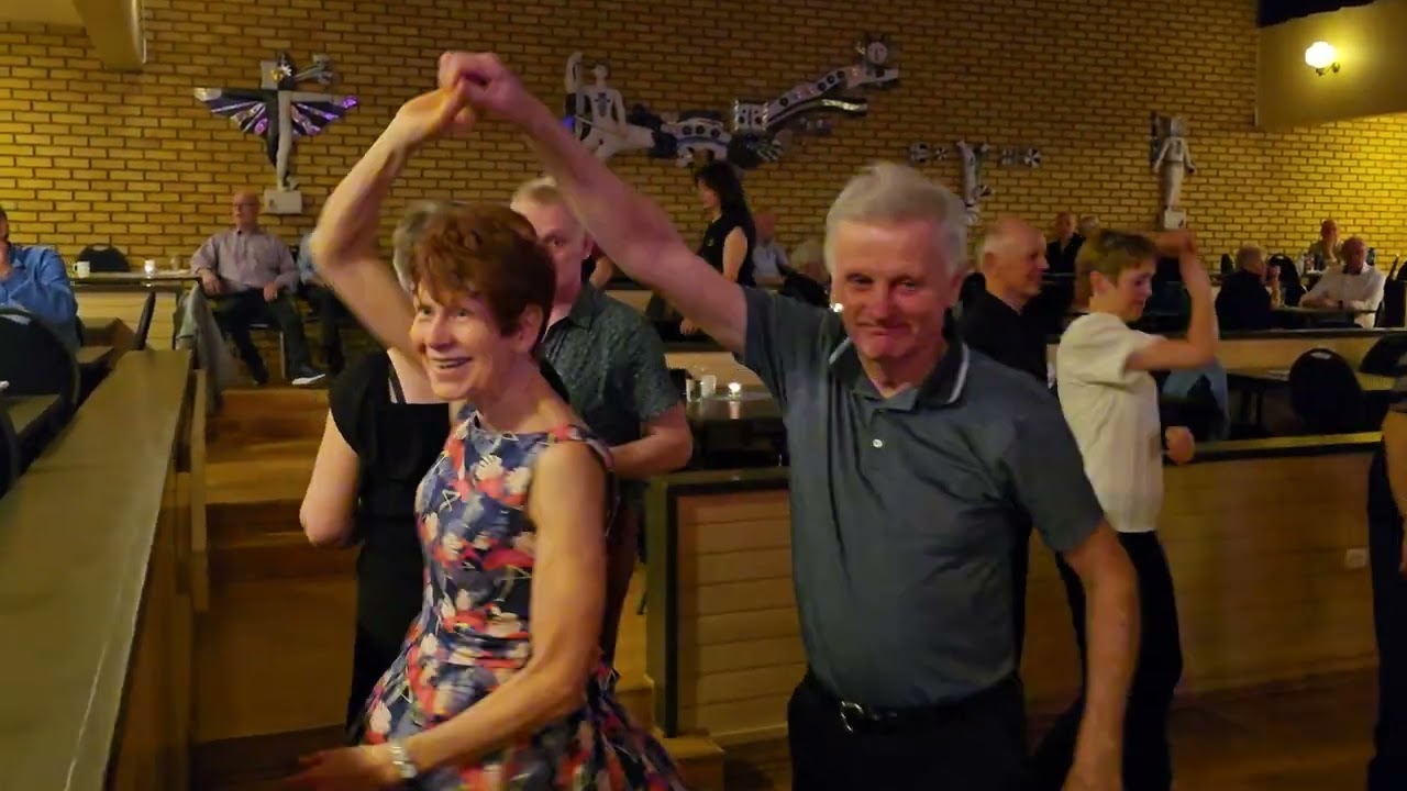 Dansbandsdänga med Micke Ahlgrens på Bodils Dancing Grorud Dansnytt Jan Tore Eriksen