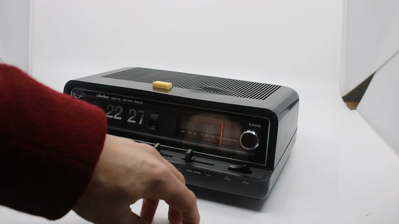 Copal RD700 flip-radio-alarmclock, refurbished