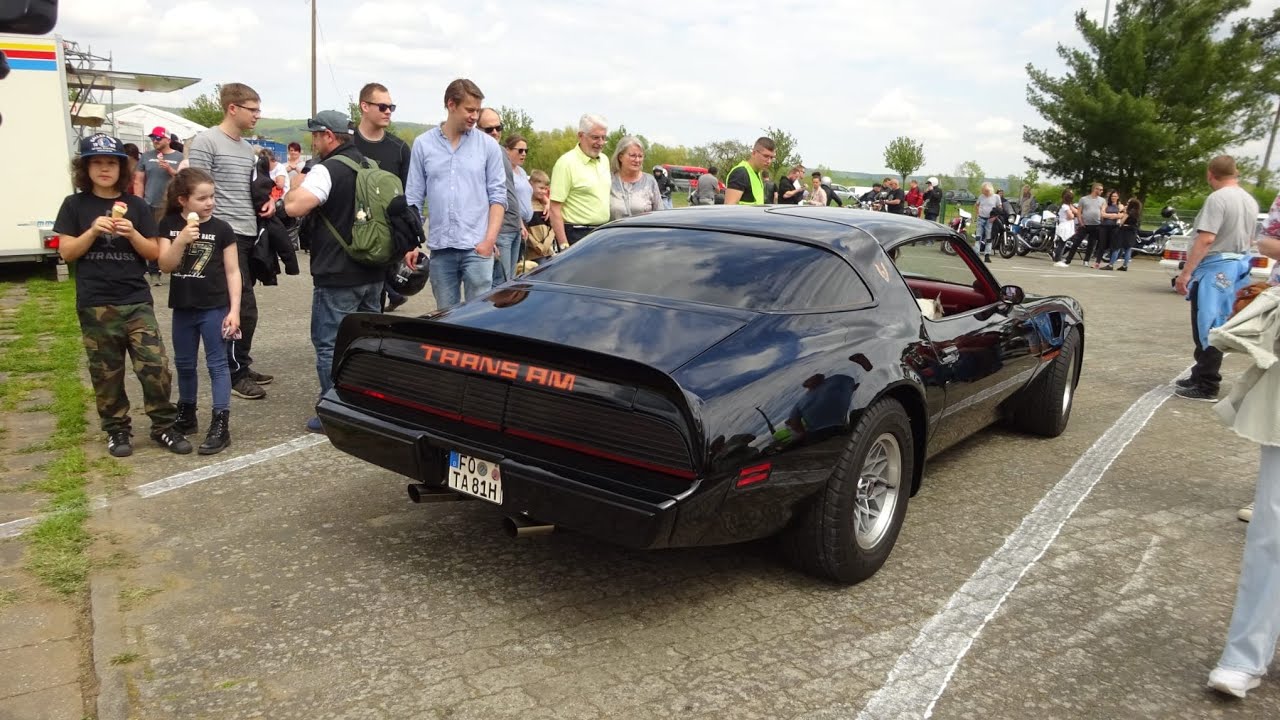 Oldtimer in fahrt beim 2. Hirschaider Oldtimer-Treffen 2023 Oldtimer Treffen Hirschaid