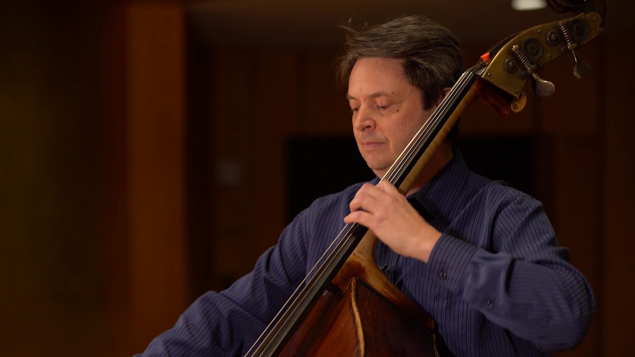 What does a bass sound like? (Ode to Joy)