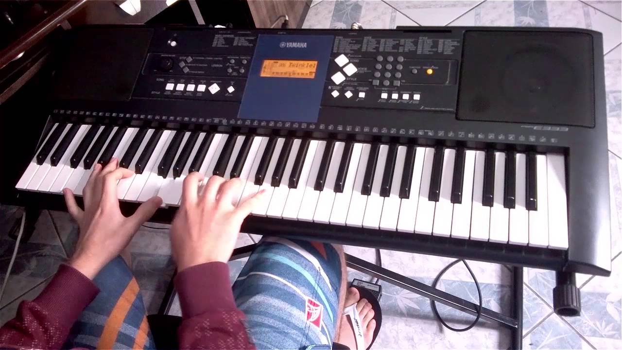 Leonardo Gonçalves Moriá - teclado