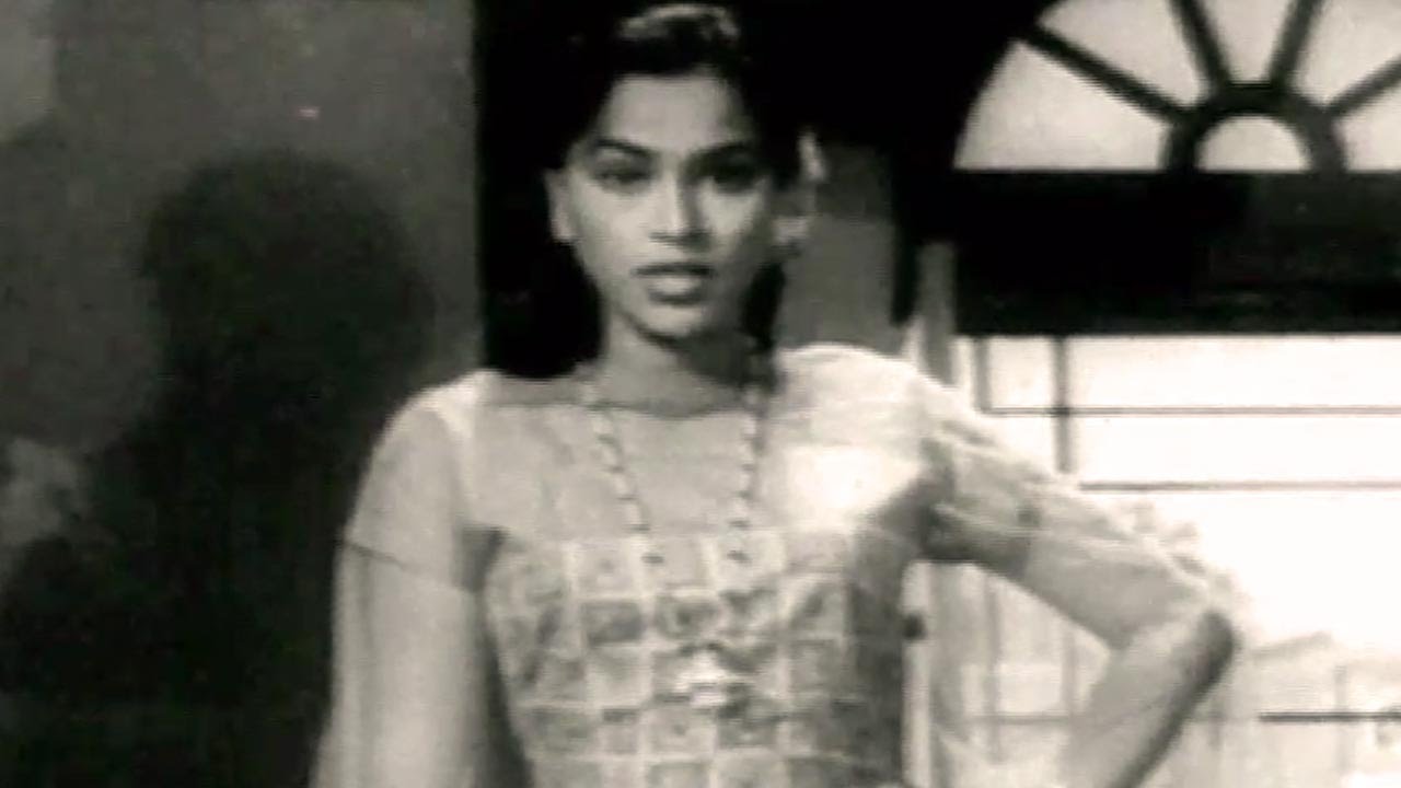 Debate of Seema & Ramesh Dev - Molkarin, Scene 6/14