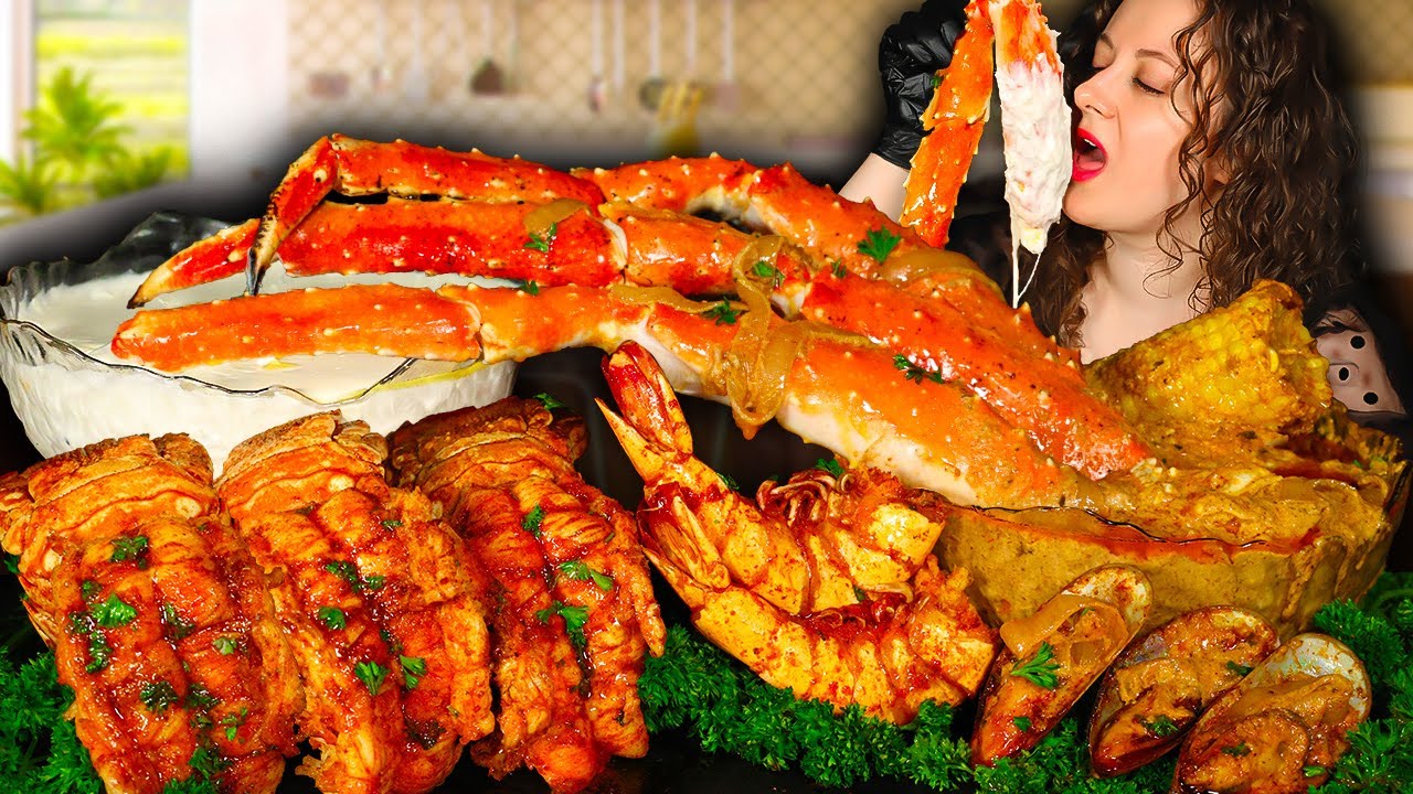GIANT KING CRAB LEGS SEAFOOD BOIL MUKBANG | ALFREDO CHEESE SAUCE | GIANT LOBSTER TAILS MUKBANG