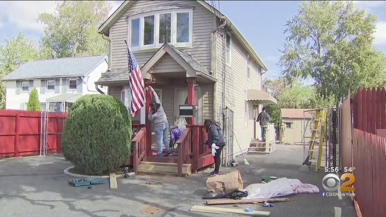Volunteers Working Together To Spruce Up Bay Shore Homes