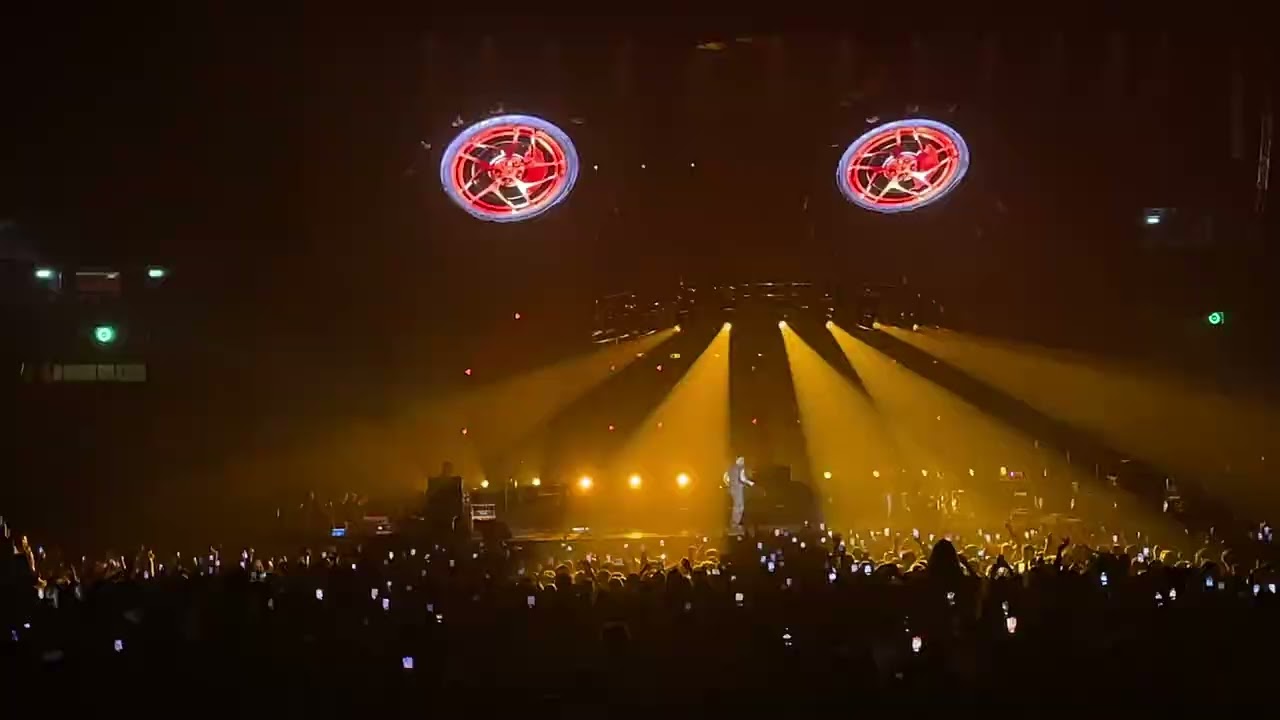 Lazza-FERRARI RMX LIVE MEDIOLANUM FORUM