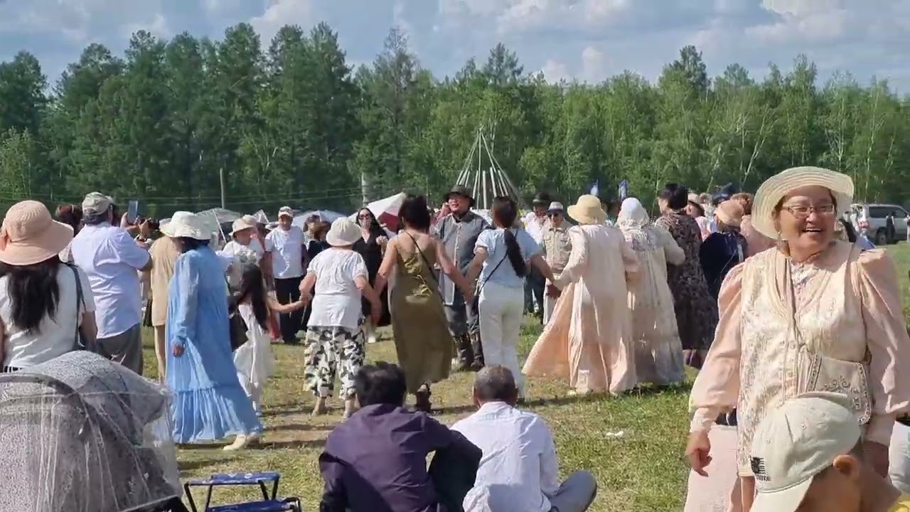 Үрүҥ тунах ыһыах