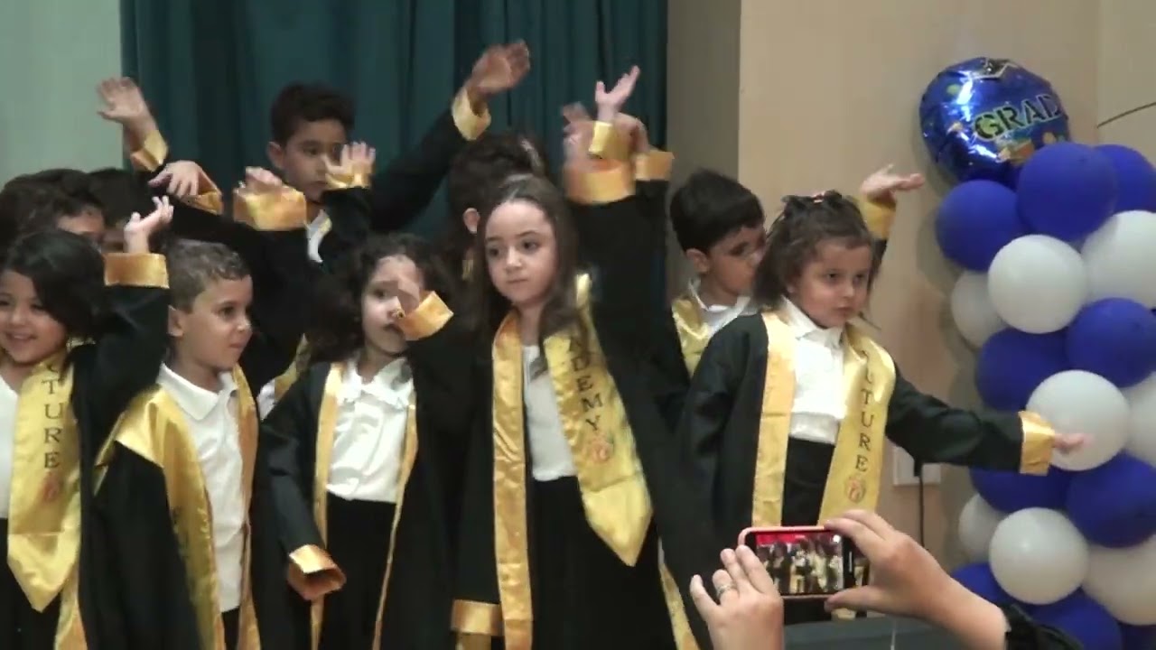 GRADUATION FUTURE ACADEMY 1