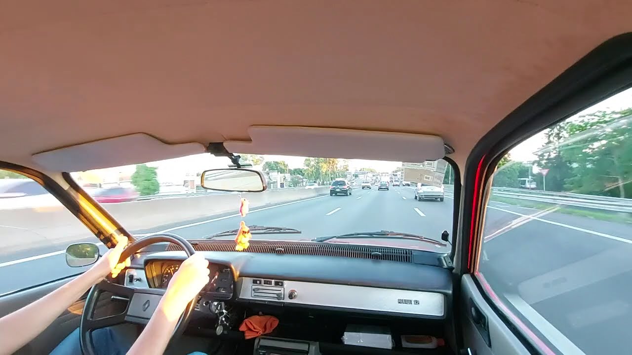 11° Encuentro Nacional del Renault 12 - Pergamino, saliendo para allá