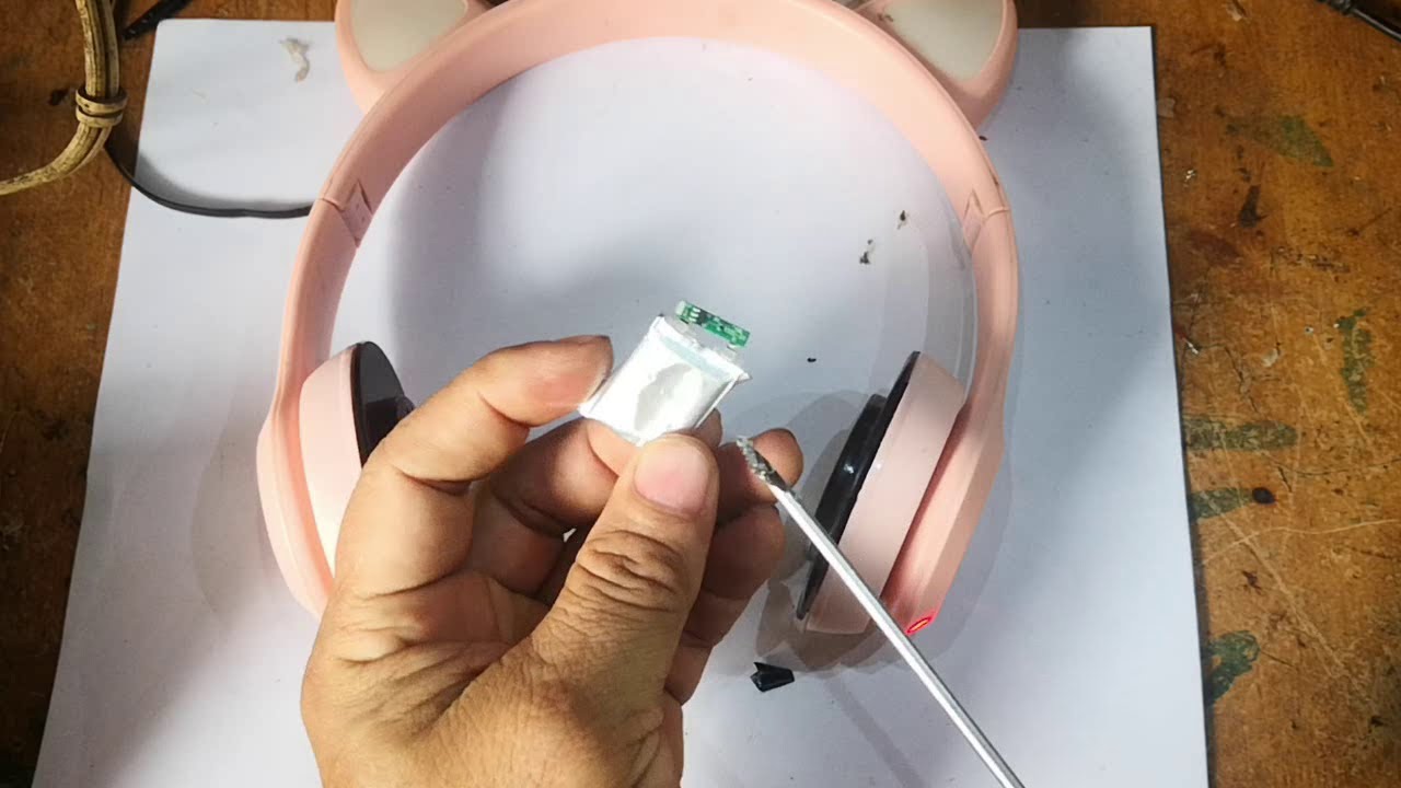 💥REPARAR AURICULARES BLUETOOTH OREJAS DE GATO ⚡🔴NO ENCIENDEN