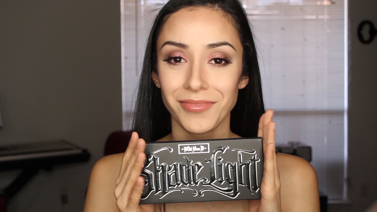 Kat Von D's Shade and Light Contour Palette| Swatches and First Impressions