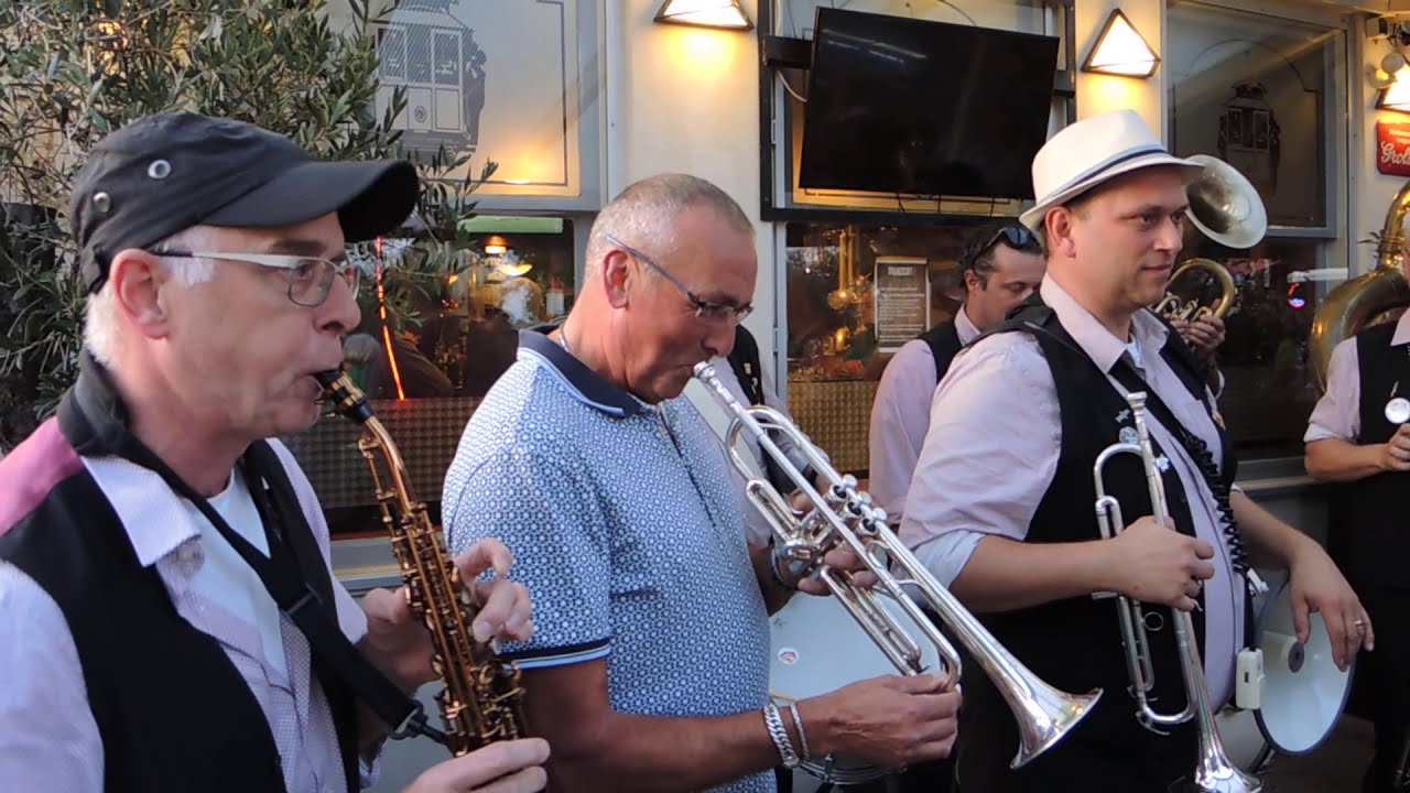 Time Out Brazzband - I Wanna Be Like You (Domburg, Jazz by the Sea, 21-9-2019)