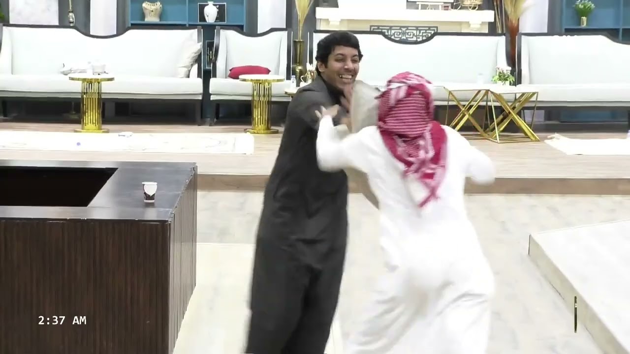 مقلبوا الشباب بحركاتهم الجنونية ! | مقالب راكان، انس، المسفري (البزنس43)