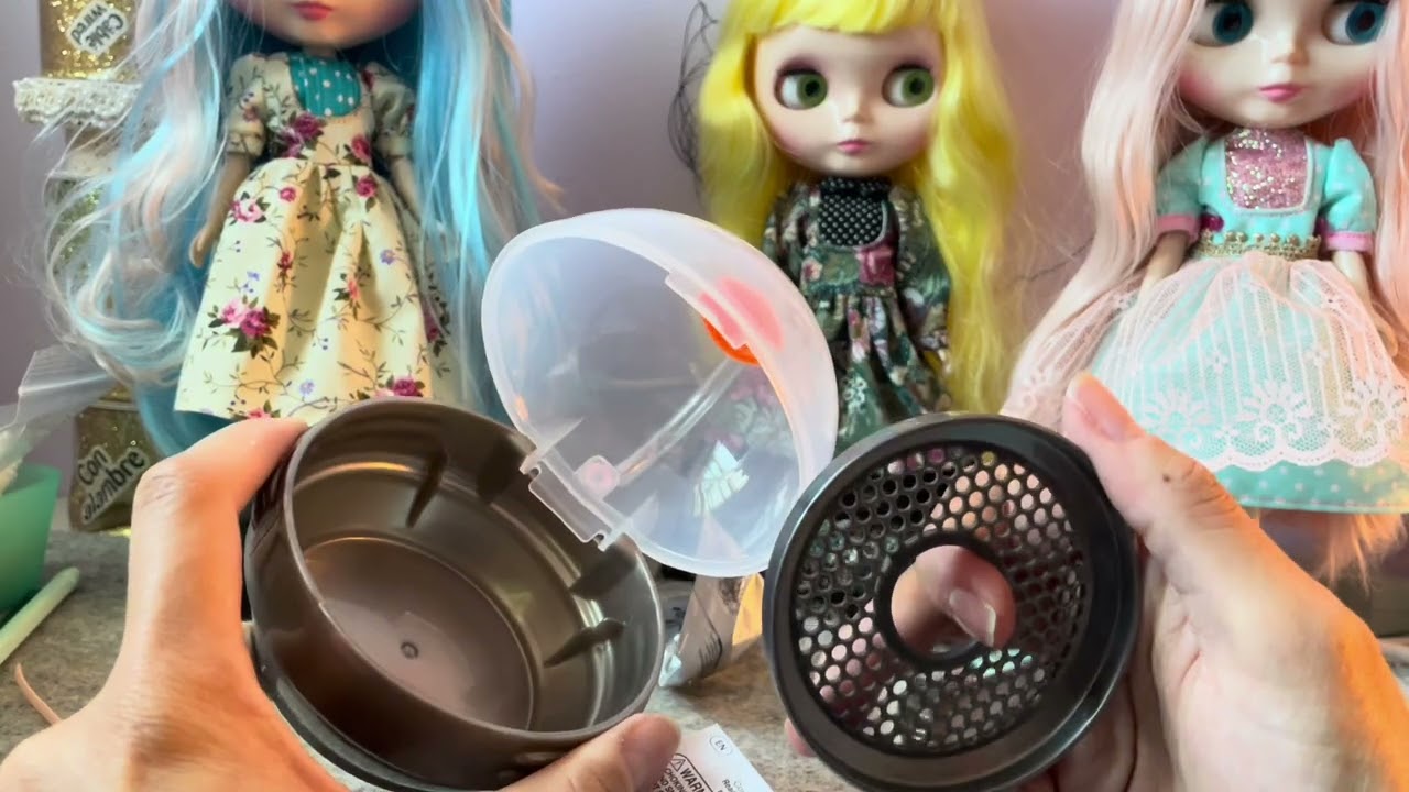 MGA Dinosaur make it mini unboxing and complaining! 