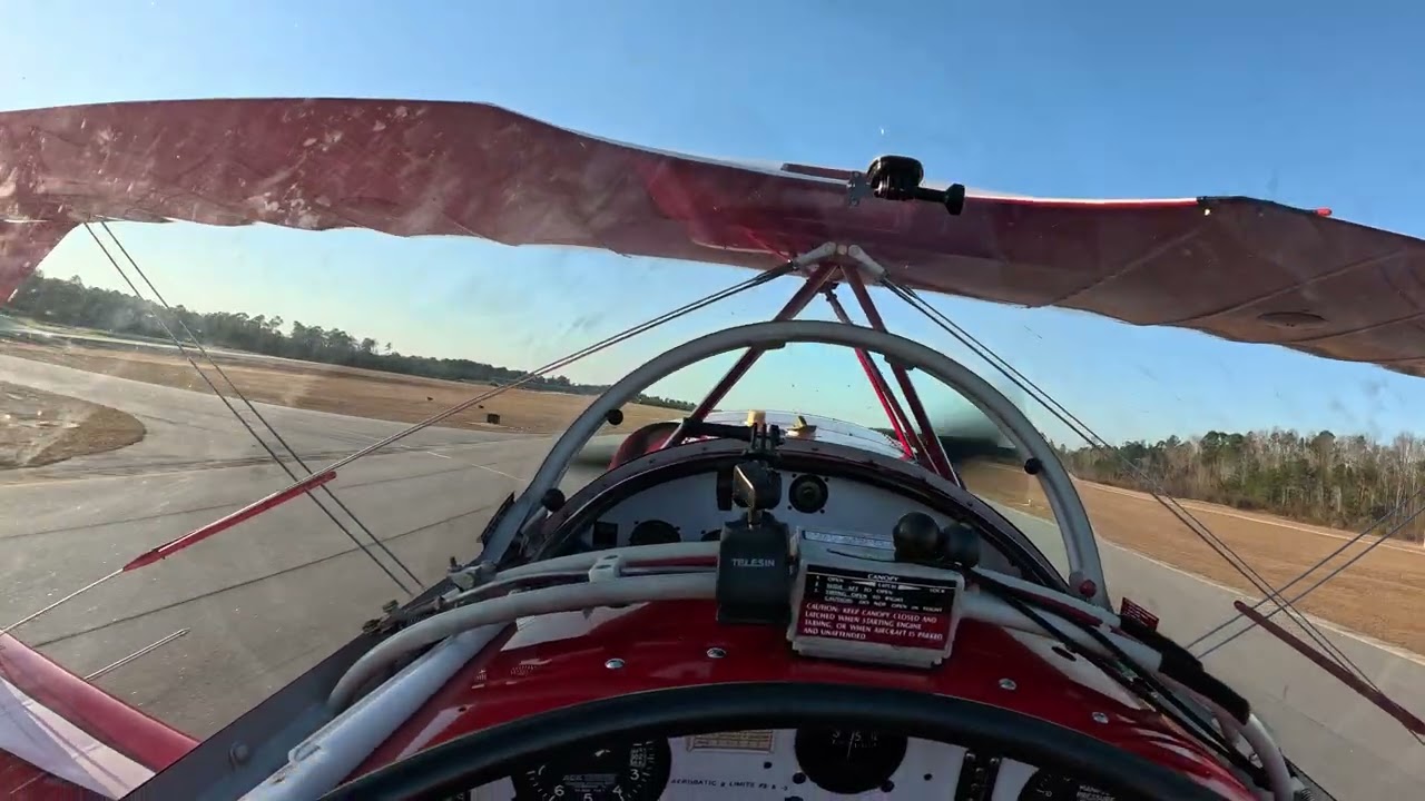 Landing Pitts Special S2A