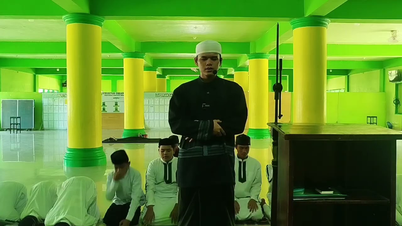 Imam Sholat Jumat, Ustadz Musyarrif #shorts #viral #viralvideo #viralshorts #fyp #subscribe #like