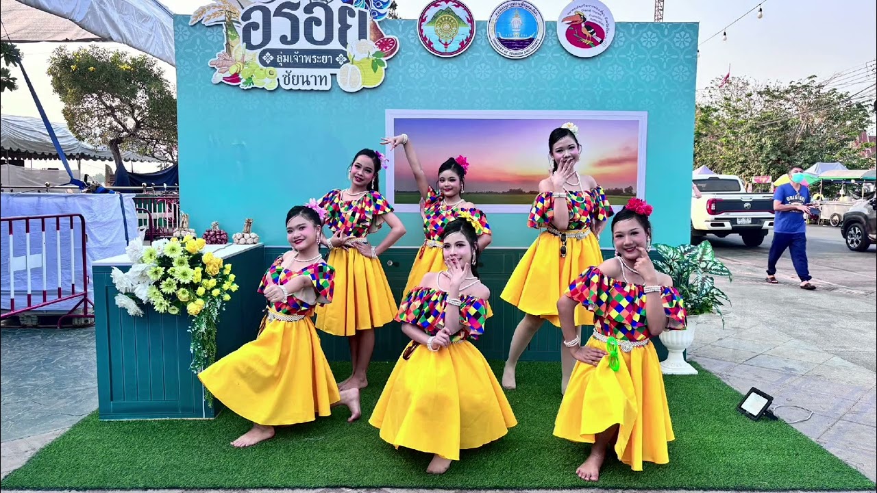 รำวงย้อนยุค (รอบโชว์แชมป์)