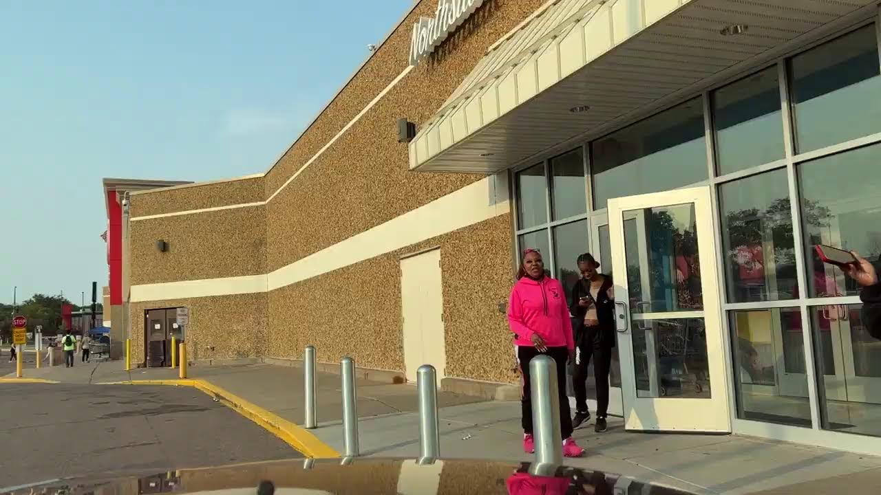Live on Patrol - Tour of Broadway and Lyndale Neighborhood with Lisa Clemons (Sep. 14, 2022)