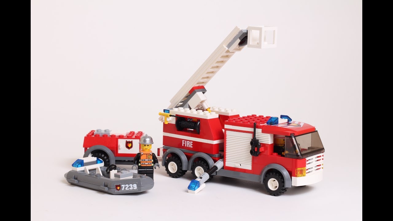 Lego 7239 Feuerwehr mit Boot / Fire Truck speed build + clips