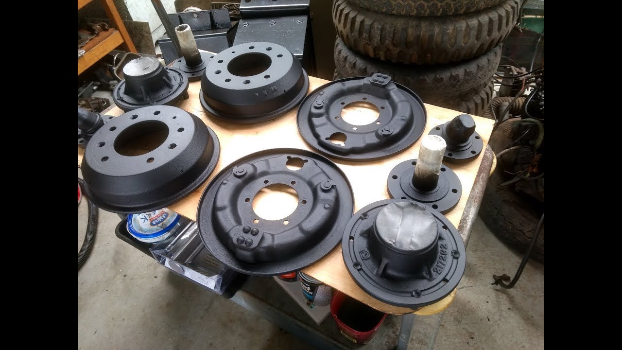 Land Rover Series 2a 88: Part 9: Installing hub/brake assembly