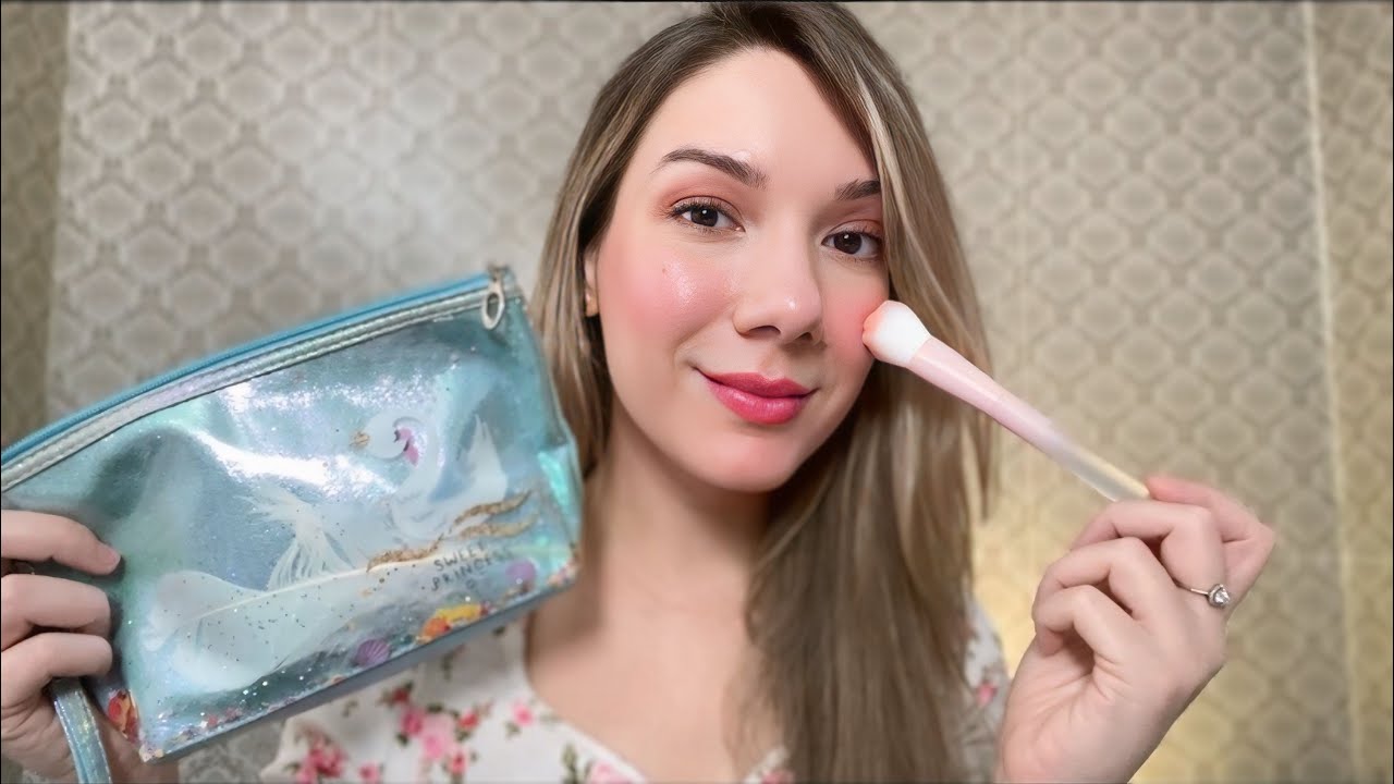 ASMR NÃO INTENCIONAL, Me MAQUIANDO apenas com o que LEVO na NECESSAIRE de VIAGEM | A S M N