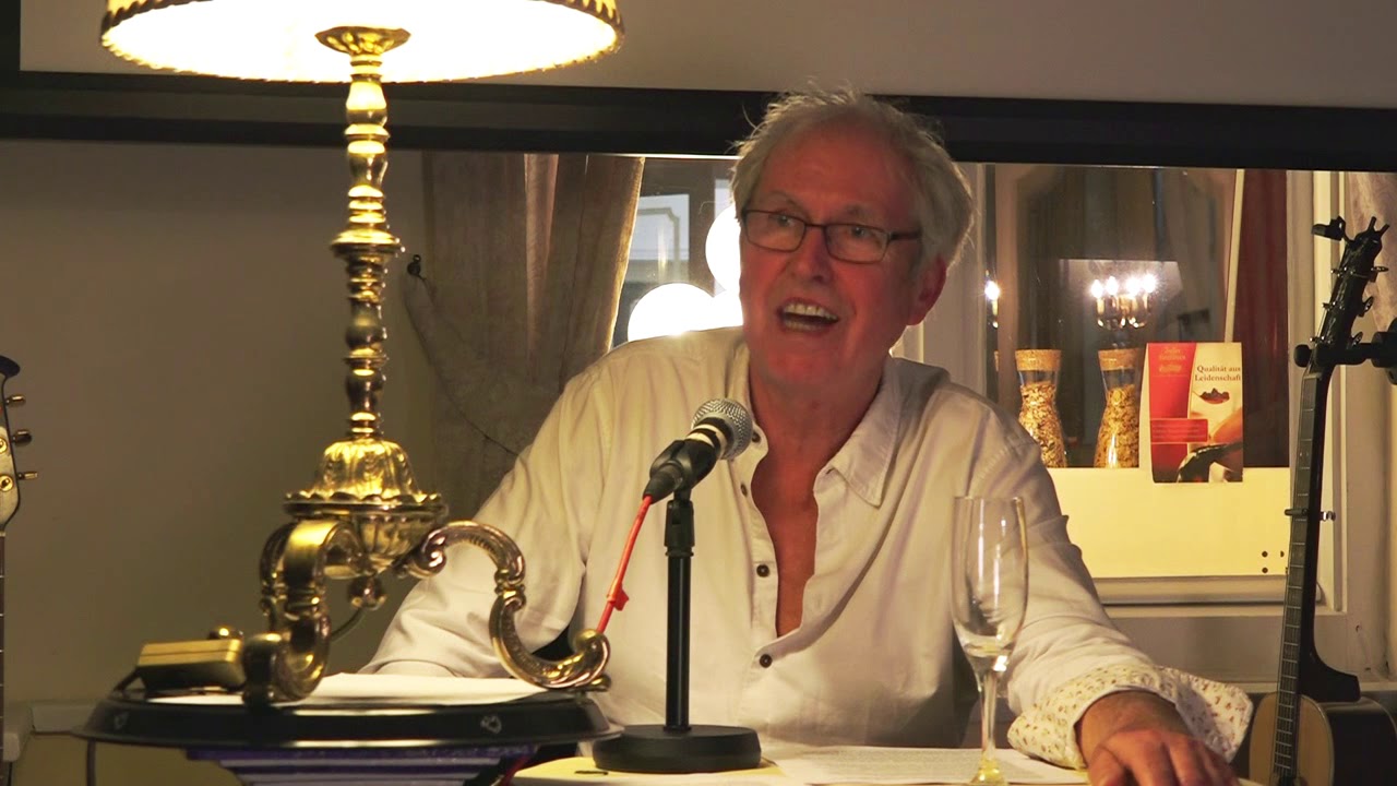 HANNS CHRISTIAN MÜLLER liest 