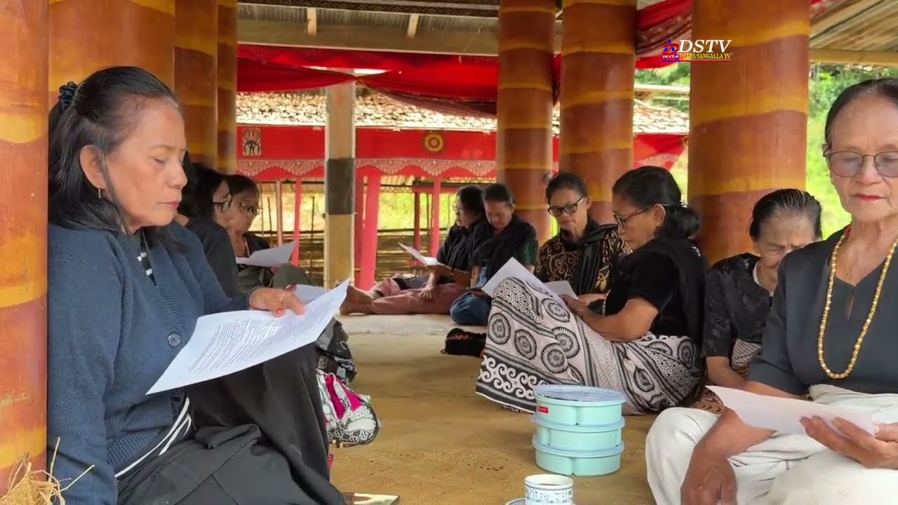 Meaa / Ma'parengke' Prosesi adat Aluk Pia Alm. Ne' Datuan di Tongkonan Lebani' Leatung Sangalla' Uta