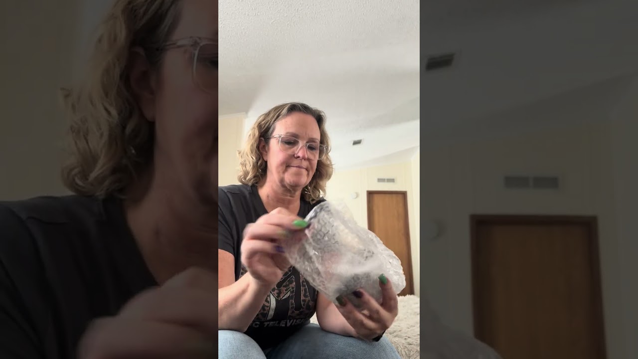 Scoop box unboxing... Mystery box!! 