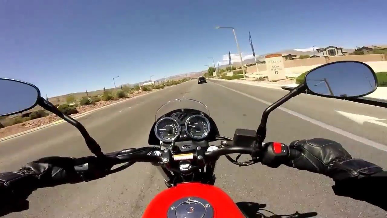 2015 Moto Guzzi V7 Stone Street Highway Ride