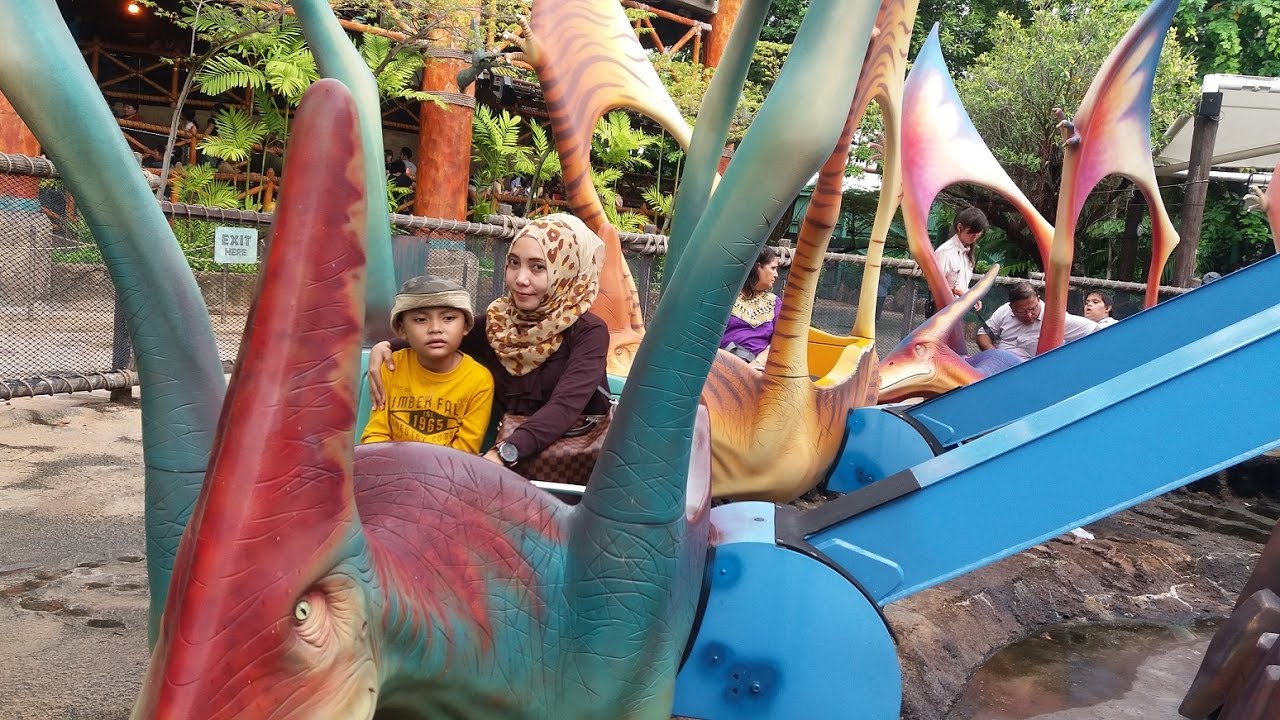 Universal Studios Singapore -Trips with Bram