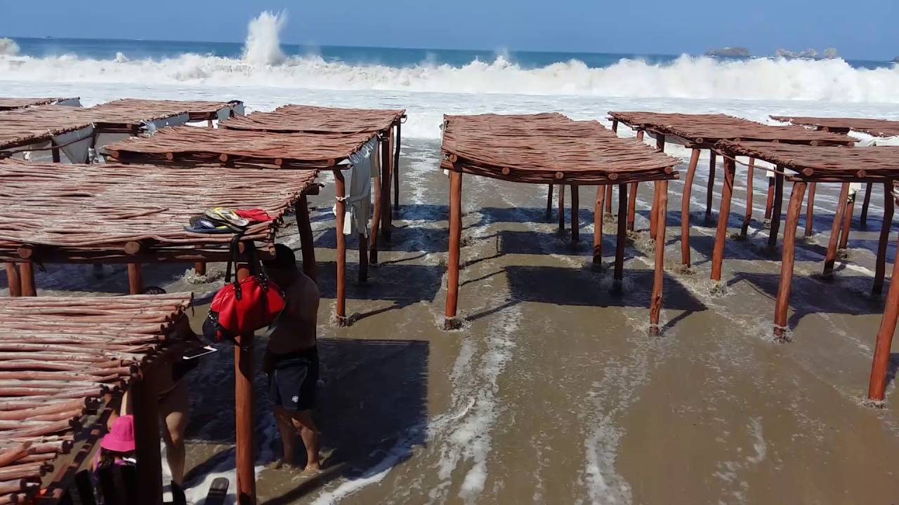 Olas en Ixtapa