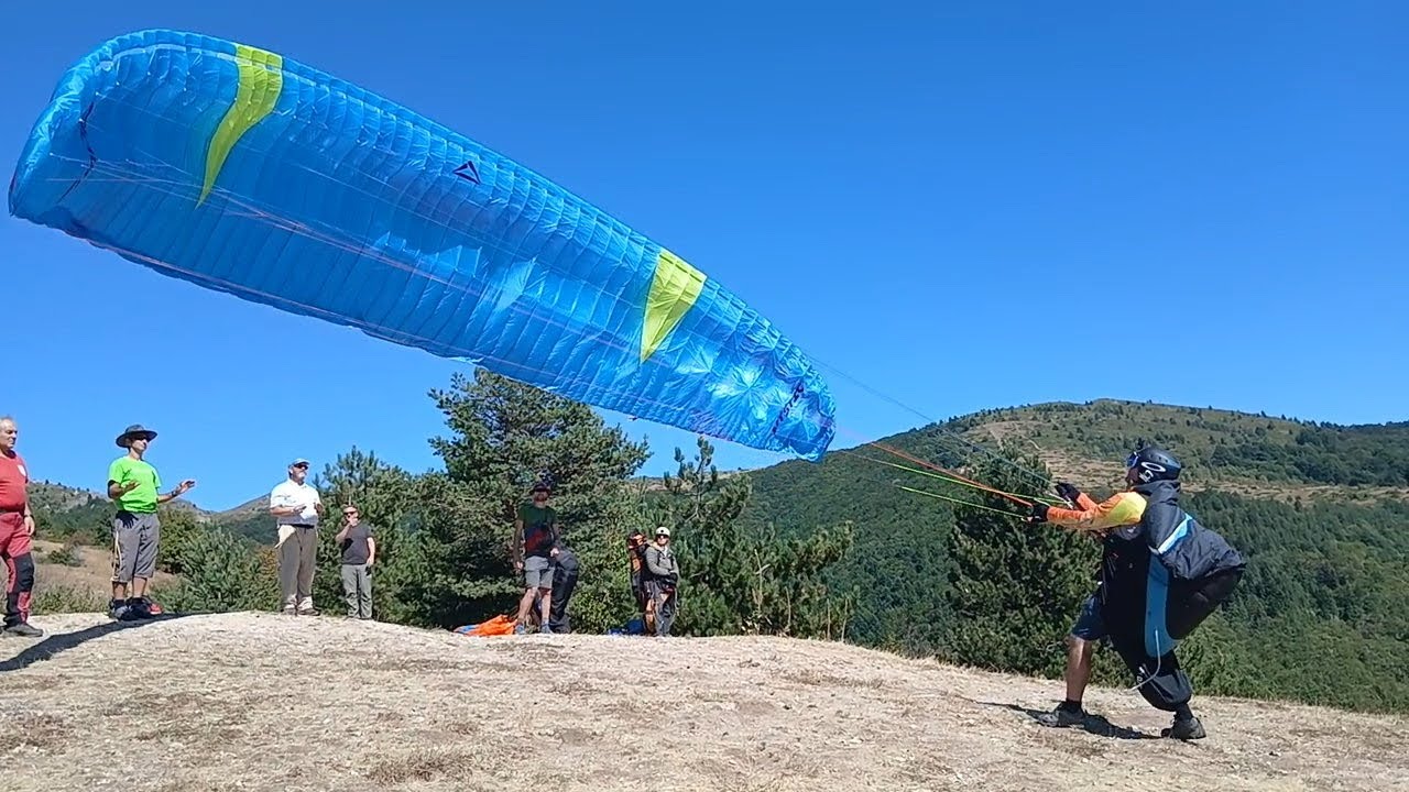 Strong thermals in Sopot . BP Cup task 2 - ridge race under the blue sky. 