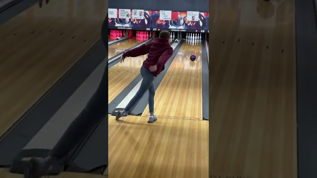 Bowling #bowling #strike #bellalove #bella #love #castillo #levitating
