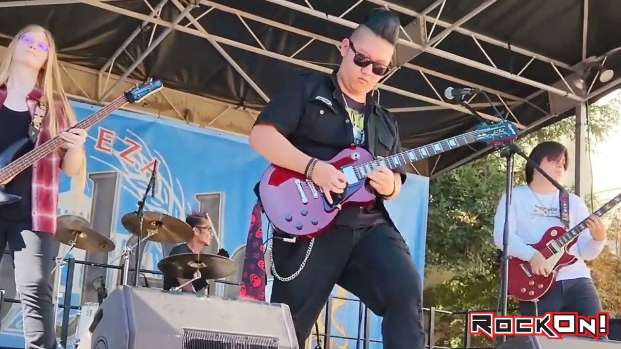 The Big Fresno Fair. RockOn! Alex Cha plays rock music local Hmong talent from Clovis CA Hmoob