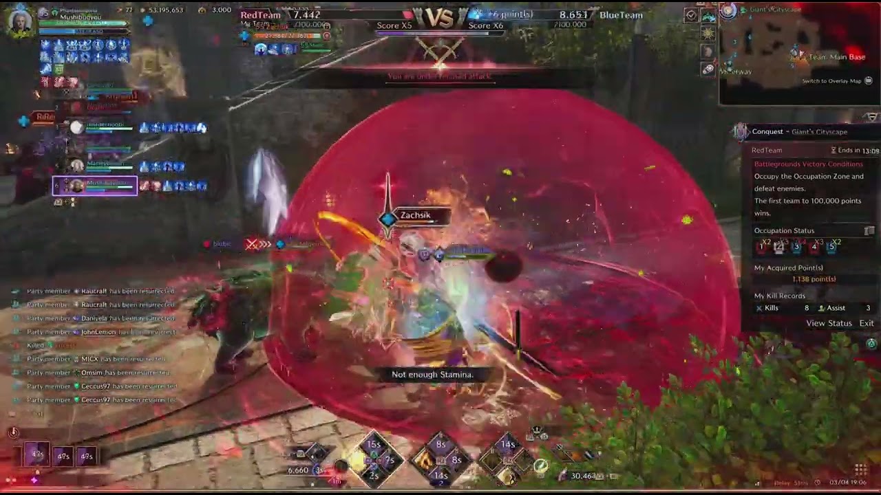 Mushi in BG with shielder behind back