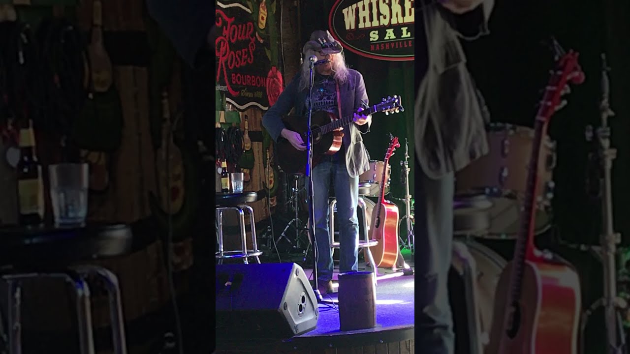 Effron White! Hidden Nashville performance of 