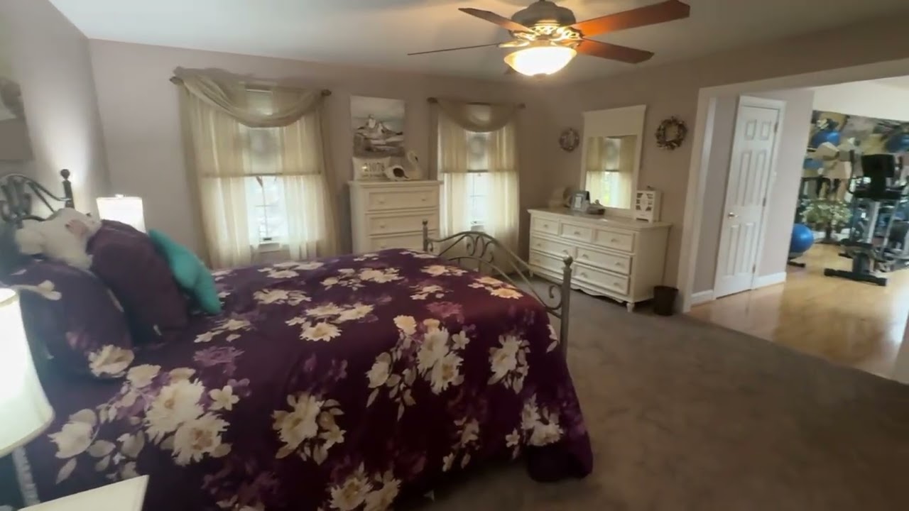 7 Emma Dr, Wilmington, DE 19810