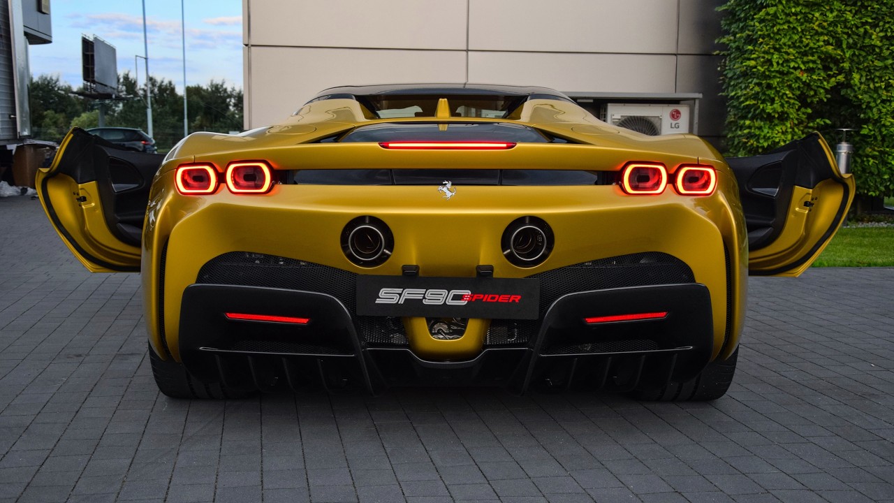 2024 Ferrari SF90 Spider SOUND, ROOF & START UP