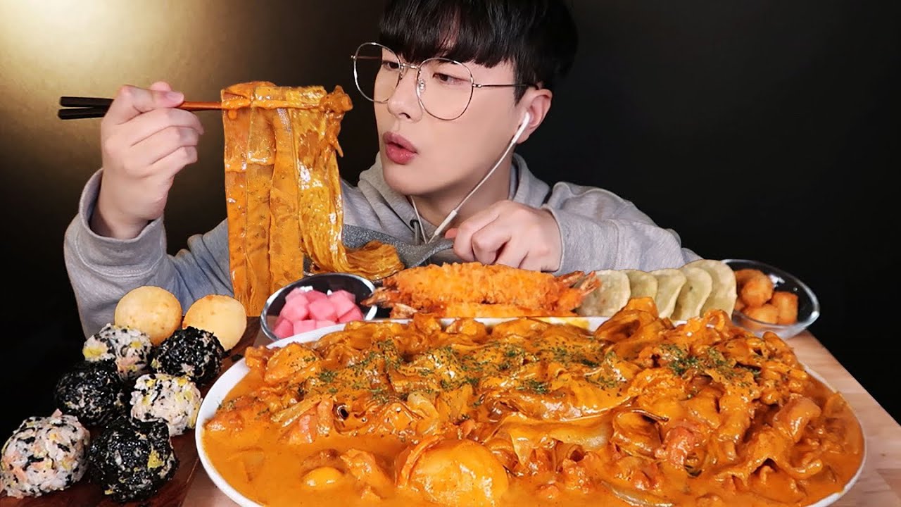 Мукбанг с тушеным цыпленком в пряном розовом соусе 🧡 Боже мой! BLACKPINK ROSE ВОЗВРАЩАЕТСЯ !!! 🎉