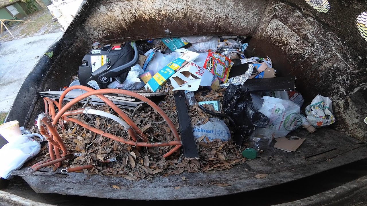 Mixed Waste Hopper Video - Heil Durapack Python Garbage Truck