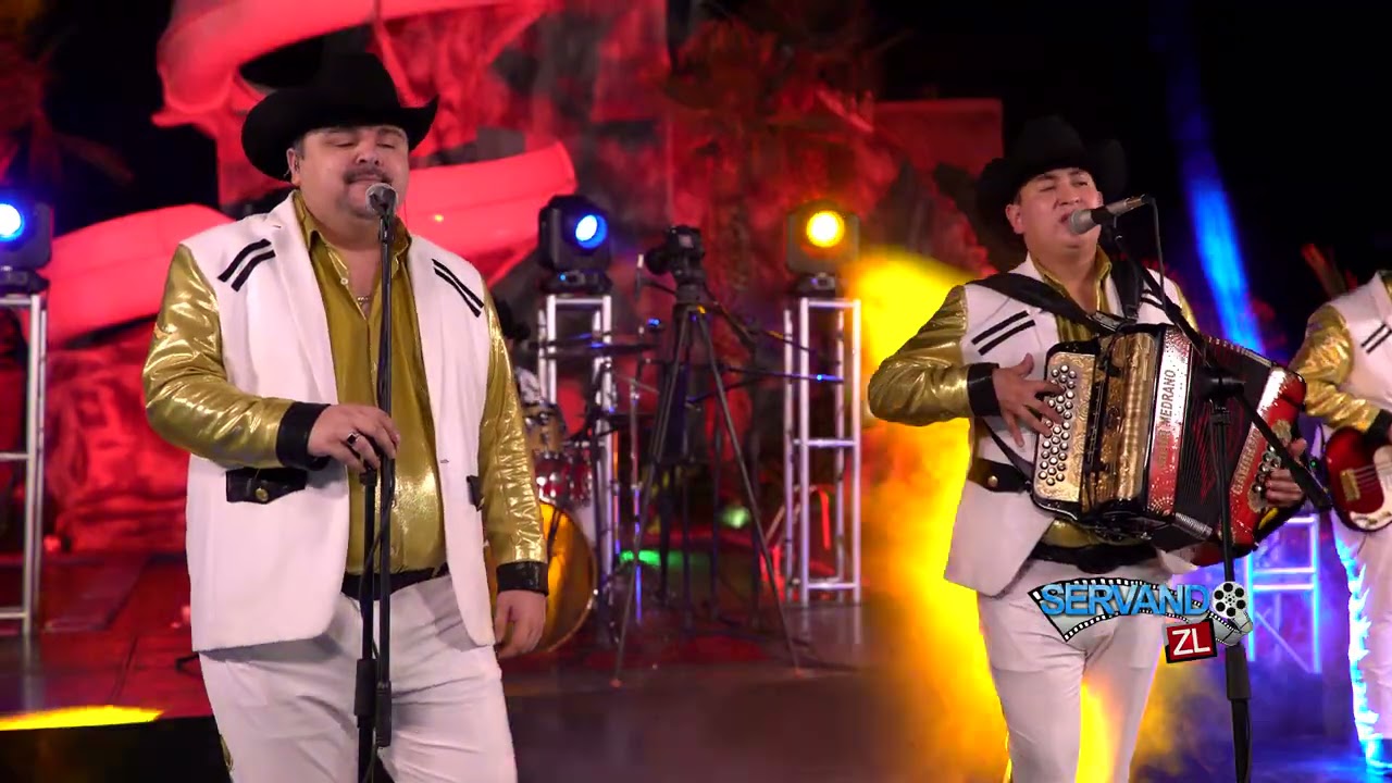Dinamicos Jrs - El Sensey De C4p0s (En Vivo 2021)